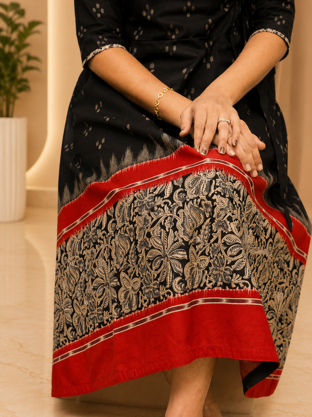Black Crimson Grace Maxi