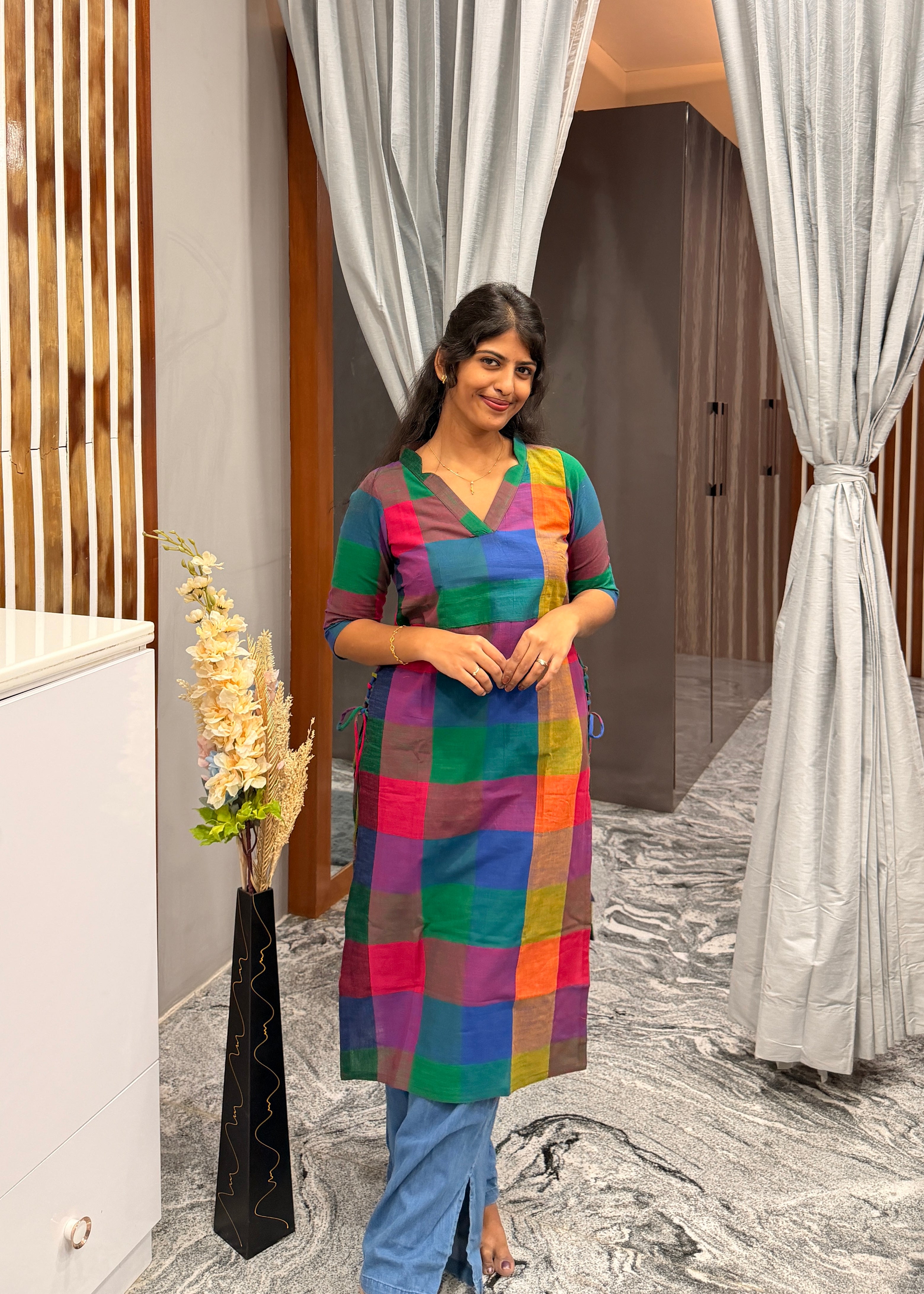 Madras check sideknot kurti