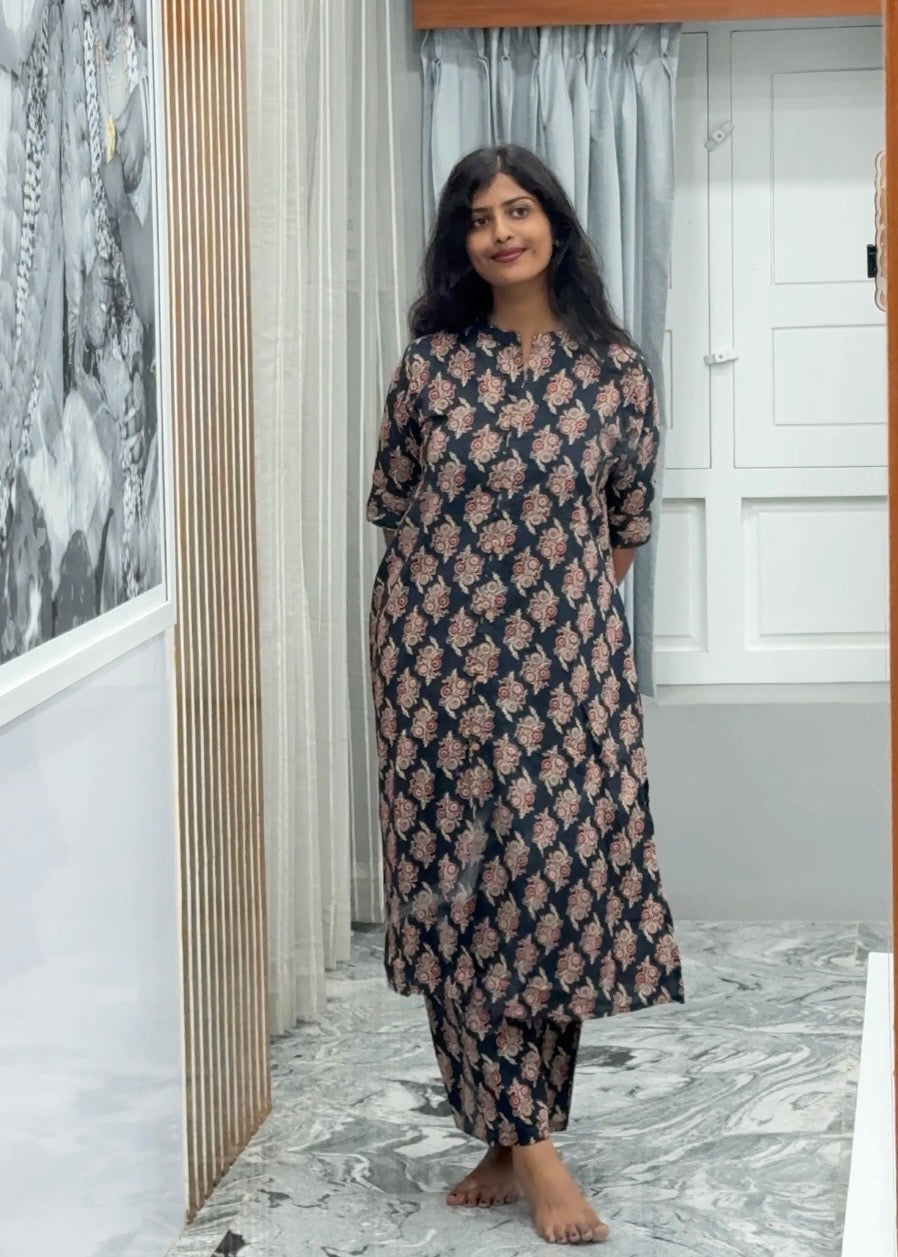 Navyblue co ord set ( kurti and pant )