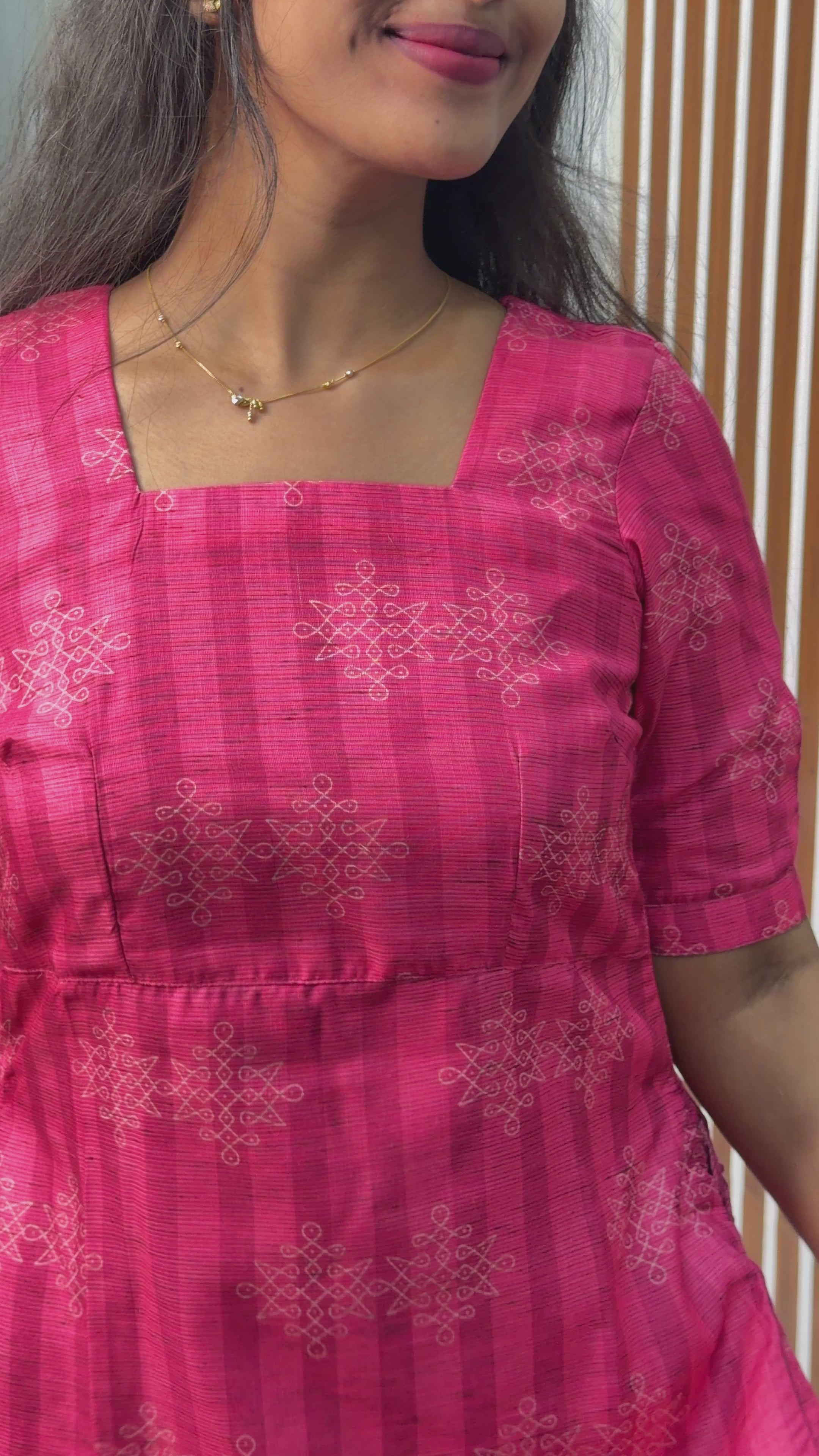 Pink sideknot kurti( Kollam print )